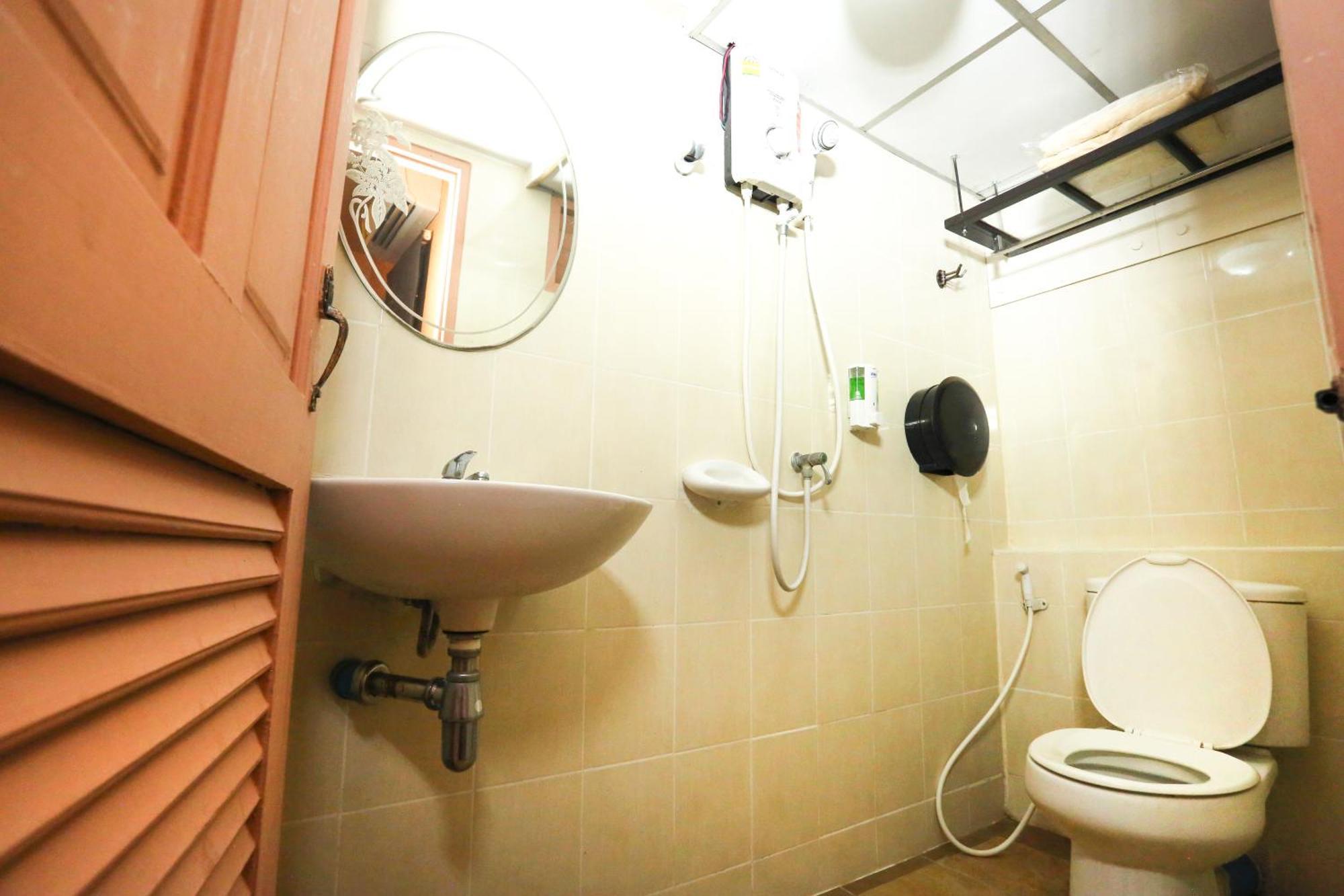 Pjr Chateau Bangkok Bagian luar foto